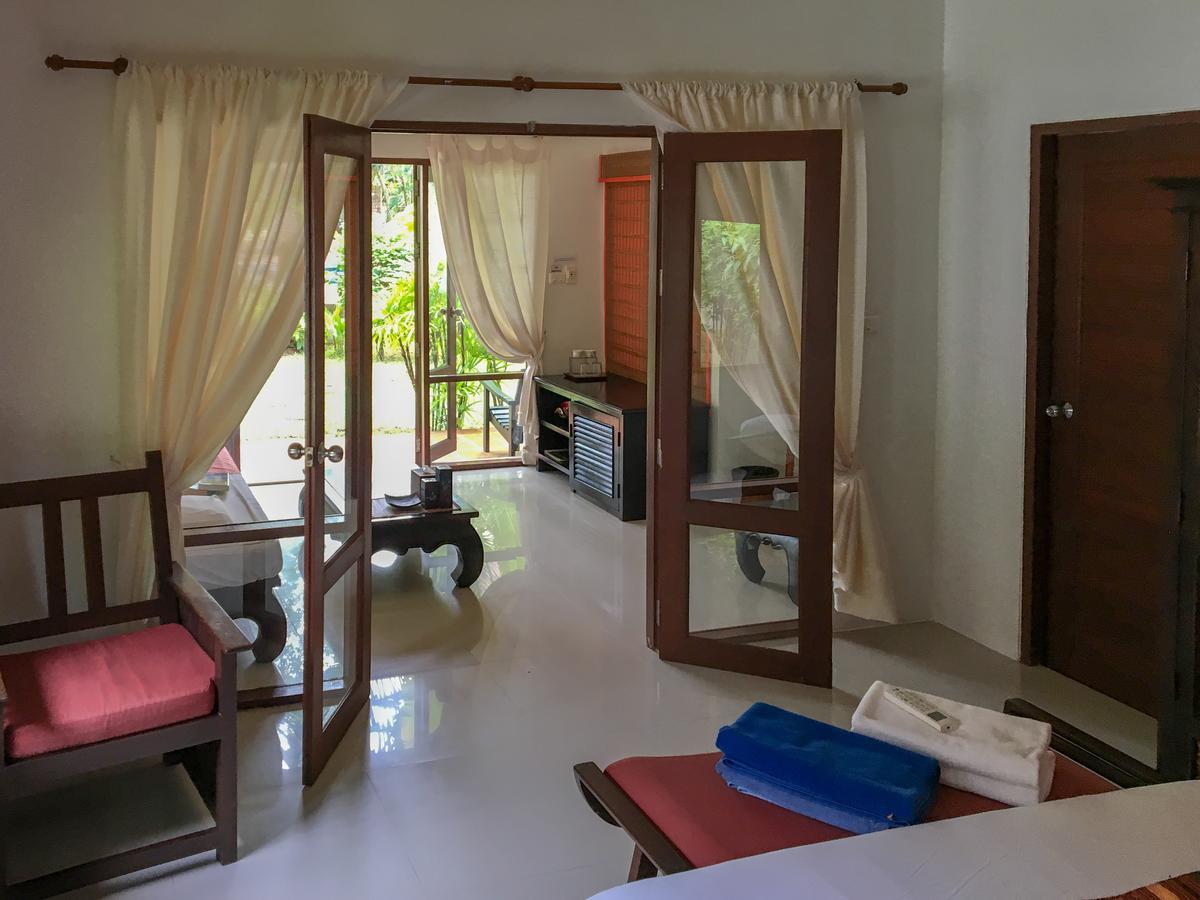 Easy Time Resort Laem Sai Beach Екстериор снимка